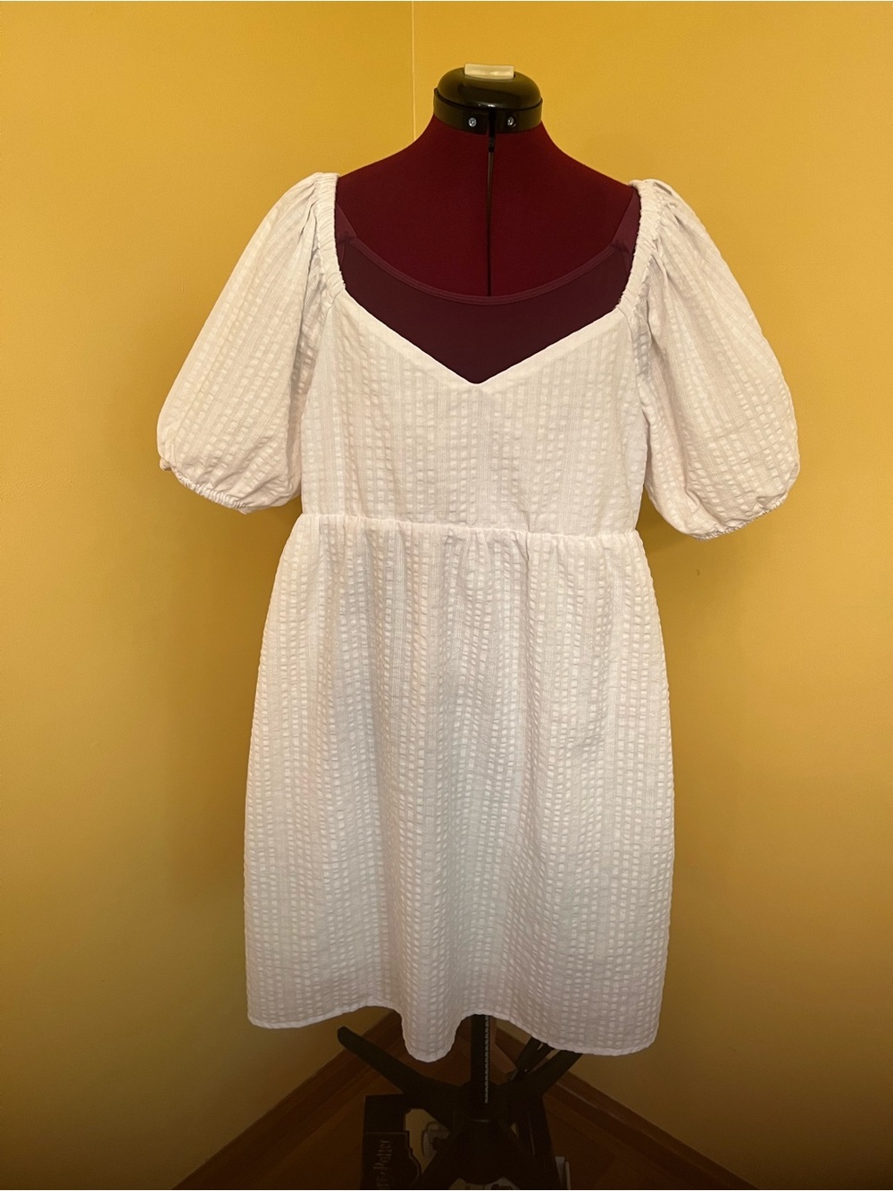 Old Navy White Textured Puff Sleeve Smocked Cottagecore Babydoll Dress Large